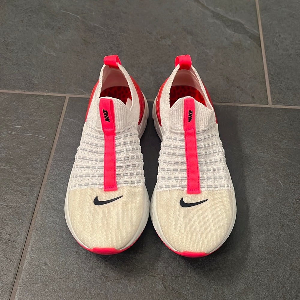 Nike phantom women’s size 7